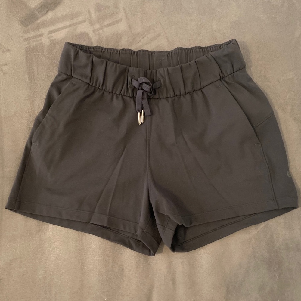 Lululemon Black On The Fly Shorts (Luxtreme) 4